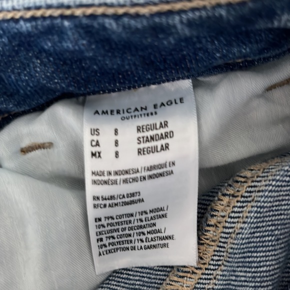 AMERICAN EAGLE MOM HIGH RISE Distressed Jeans with Rips on Front and Back - Picture 11 of 11